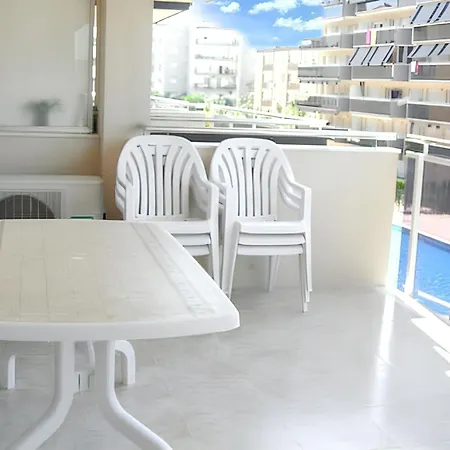 Apartment Cosy Near Platja De With Shared Pool